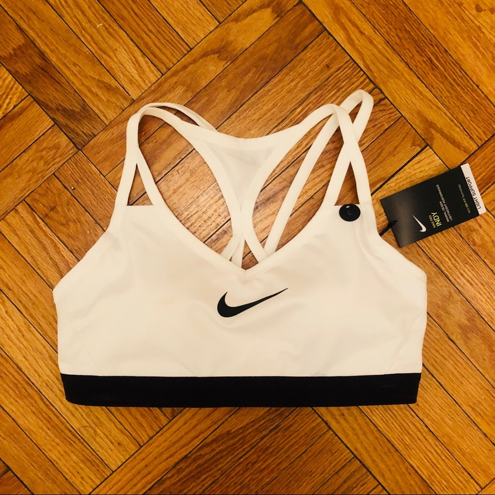 NWT Nike Women’s Sports Bra - L